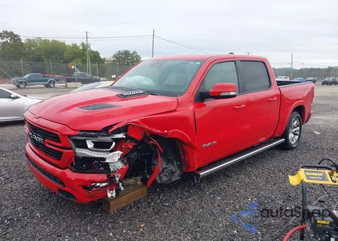 2021 Ram 1500 Laramie 4X4 5'7 Box z USA, uszkodzony, nr VIN 1C6SRFJT2MN718658